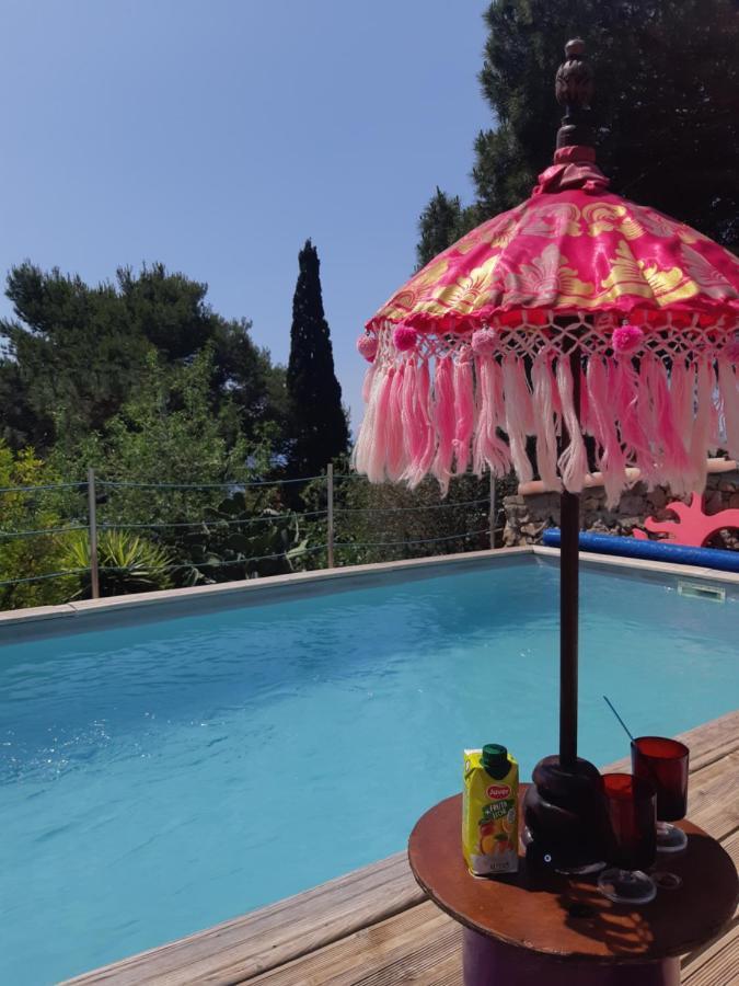 Haut De Villa Au Mont St Clair Vue Exceptionnelle Mer Et Foret Terrasses, Piscine, Petanque, Solarium Prives Сет Екстериор снимка